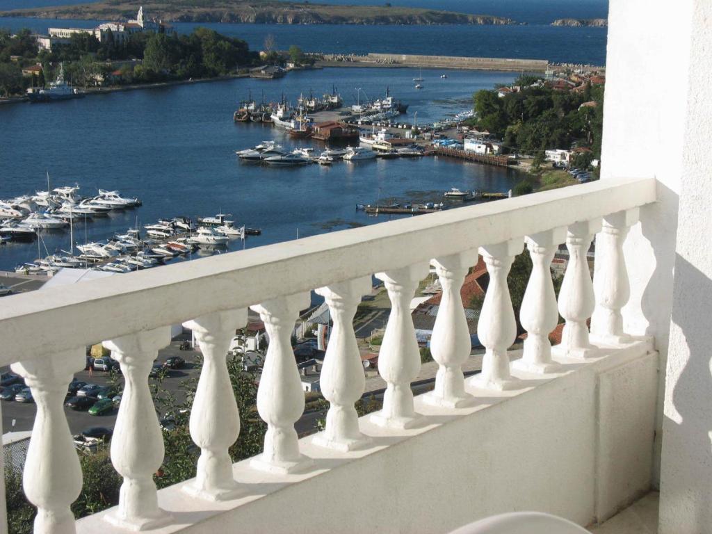 Orion Guest House Σωζόπολη Δωμάτιο φωτογραφία